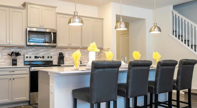 Gorgeous 5Bd Close to Disney With Pool at Windsor Cay 1285