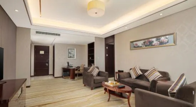 Люкс Deluxe Huaxi Hotel