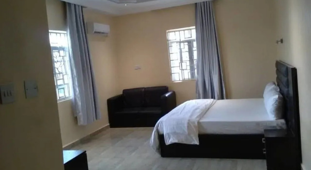 House X, Rezerwuj Pensjonat Pensjonaty w Bwari, Pensjonat