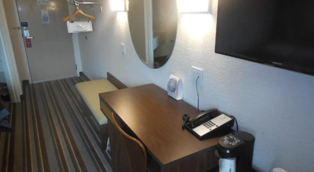Четырёхместный номер Standard Super 8 by Wyndham Sault Ste. Marie