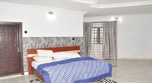 J-A Luxury Suites by Ecosignature, Book Hotel Hoteller i Akure med parkering, Parkering