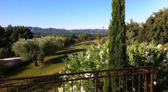 la Bastide d' Eyragues en Provence, Rezerwuj Hotel Hotele w Carros z basenem, Basen