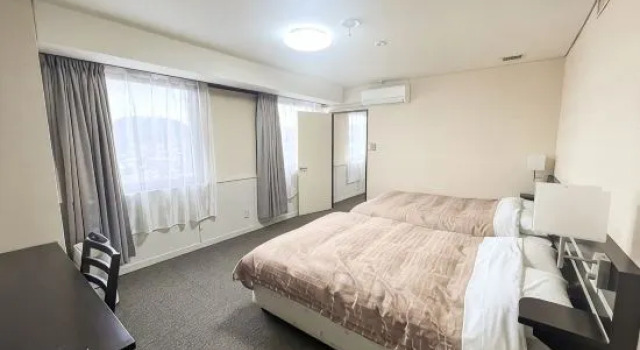 Люкс HOTEL CROWN HILLS FUJINOMIYA