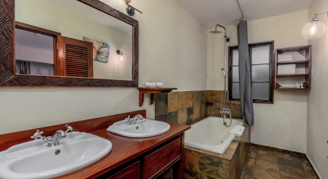 Номер Standard The Emin Pasha Hotel & Spa Kampala