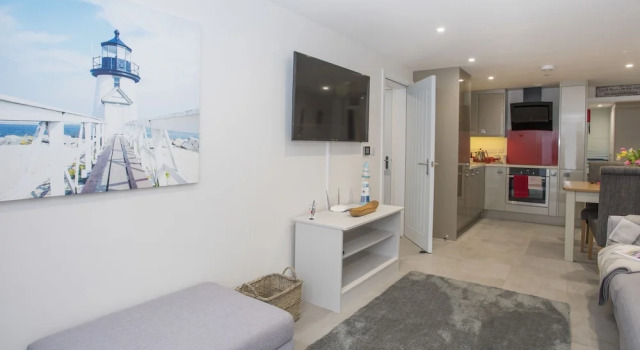The Hideaway - Benllech