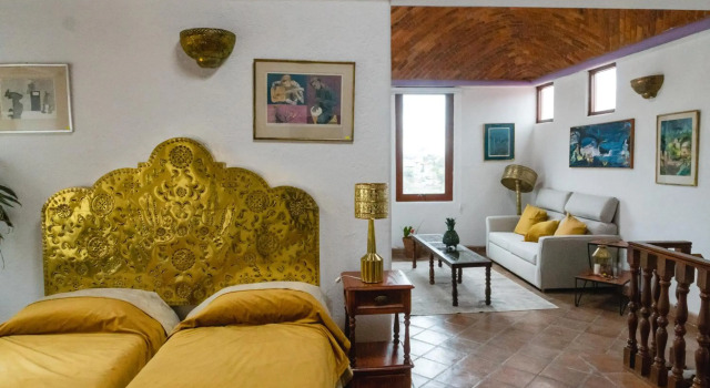 Casa Estela y Virgilio B&B, Prenota Bed & breakfast Marfil 