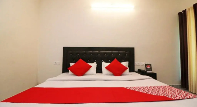 7 Mile Stone By OYO Rooms, Rezervovat Hotel Mussoorie Uttarakhand