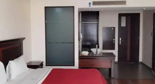 Полулюкс HOTEL MADEIRA