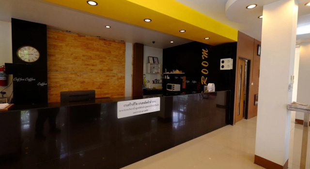 The Room Hotel, Забронировать Отель Накхонпханом 