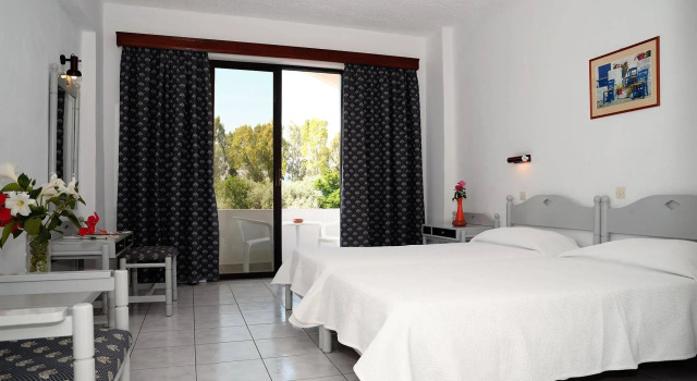 Hotel Tina Flora, Забронировать Отель Отели Колимпиа 3 звезды, 3*