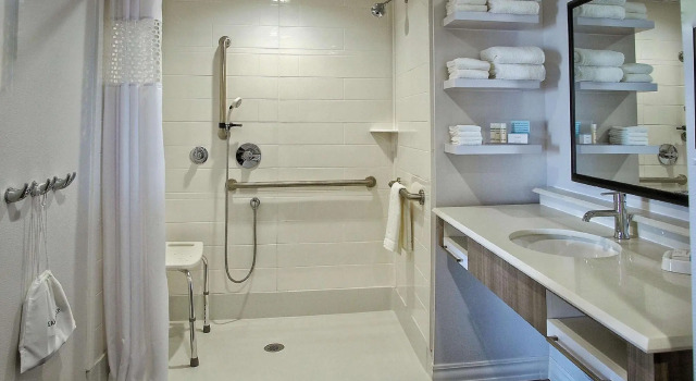Doppel Studio Hampton Inn & Suites-Moore