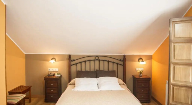 Apartamentos Rurales El Corberu, Prenota Appartamento Hotel a Asturie con parcheggio, Parcheggio