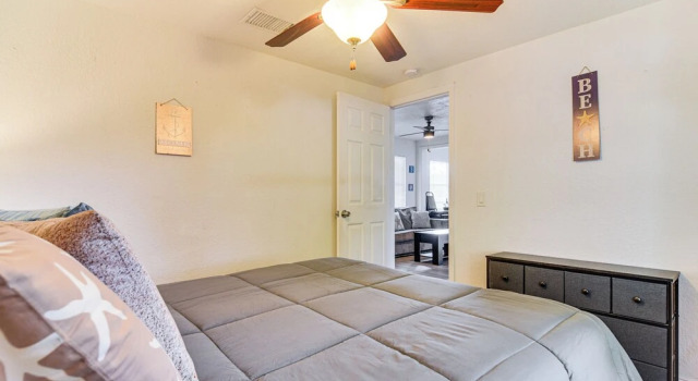 Walk to Art District + Beach: Pet-friendly Getaway, Rezerwuj Dom wakacyjny Saint Petersburg Pinellas County