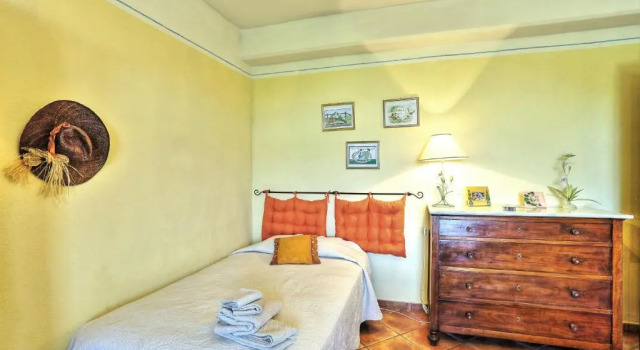 Appartamento Girasole - Agriturismo le Selvole, Book Apartment Hotels in Pomarance with a Pool, Swimming Pool