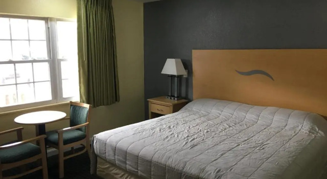 Номер Deluxe Chisholms Motor Inn