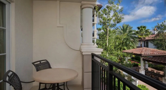 Номер Standard Marriotts Lakeshore Reserve