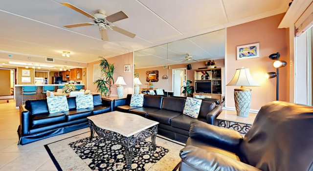4400 Gulf Blvd Condo Unit 104, Varaa Huoneisto Hotellit Padre Island uima-altaalla, Uima-allas