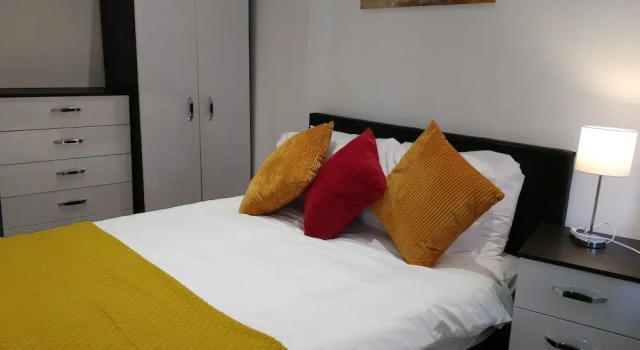 Clifton Apartment