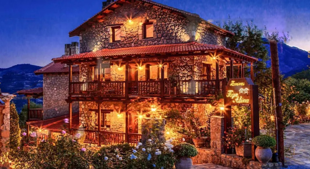 Pera Alonia Guest House, Rezerwuj Pensjonat Xylokastro-Evrostina Corinthia Regional Unit