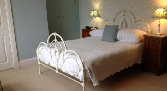 Pickmere Country House, Забронировать Отель Натсфорд Чешир