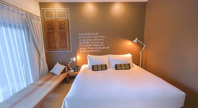 Номер Standard с видом на озеро Brown House Hotel