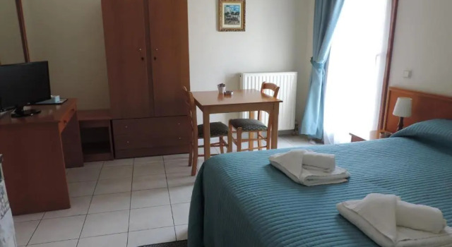 Victoria Studios, Book Hotel Hotels in Spetses with Breakfast, Breakfasts