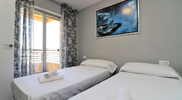 Apartamento Torre Benidorm 15-1, Забронировать Апартаменты/квартира Отели Бенидорм с бассейном, рядом с Парк Агуэра, Бассейн