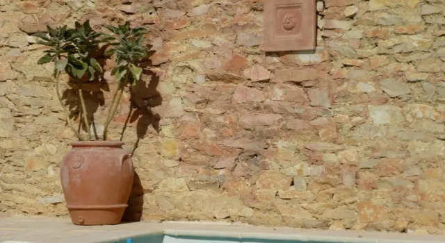 L'Enclos du Micocoulier, Boek Appartement Nages-et-Solorgues Languedoc-Roussillon