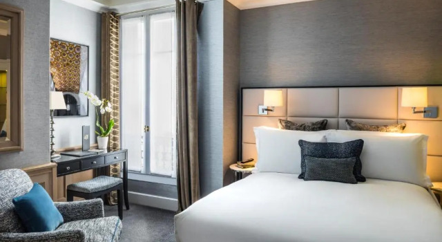 Двухместный номер Superior Sofitel Paris Baltimore Tour Eiffel