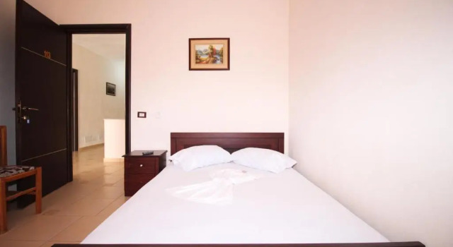Двухместный номер Standard с балконом Hotel Rixhi