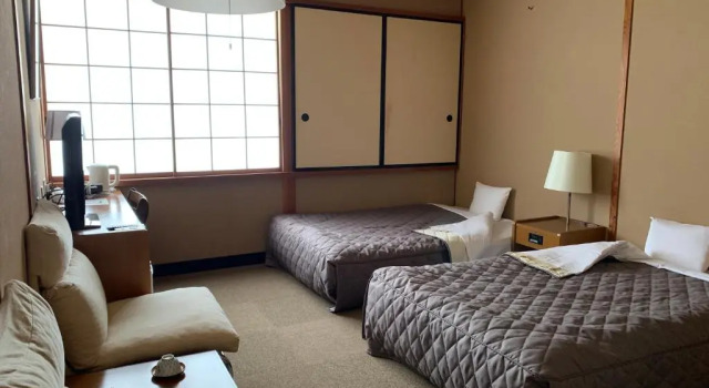Hotel Alpha, Buchen Sie Hotel Kaga 