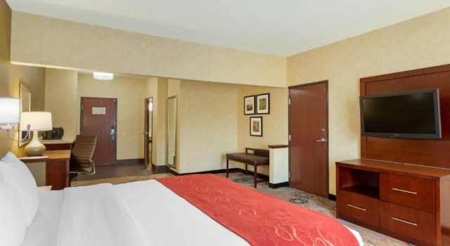 Номер Standard Holiday Inn Express & Suites Southfield - Detroit