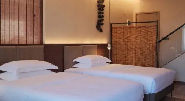 Семейный люкс Mile Midhill Villa