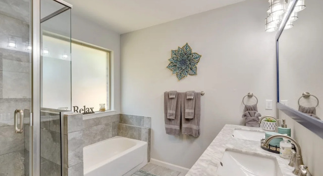 Коттедж Inviting Granbury Home w/ Fire Pit: 3 Mi to Lake!