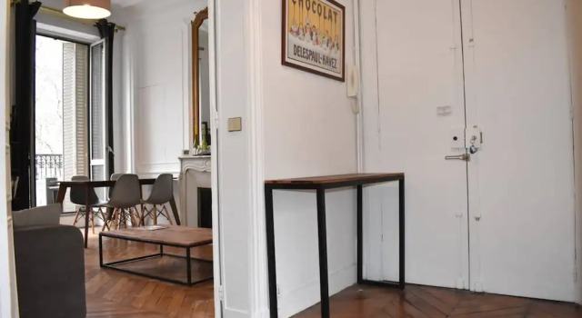 Parisian Apartment In Prime Location, Забронировать Апартаменты/квартира Апартаменты Парижа, рядом с Musée Cognacq-Jay, Апартаменты/квартира