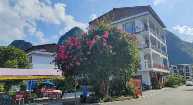 Yangshuo Xixia Xiaozhu Inn (Yulonghe Scenic Area Branch), Reservar Hotel Yangshuo Guangxi, perto de Julong Deep Pool