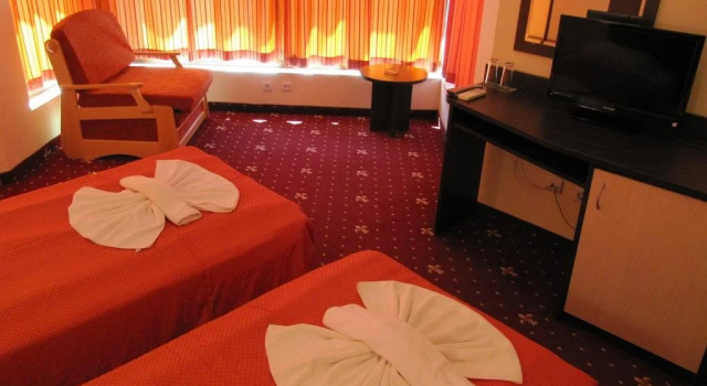 Maverick Hotel