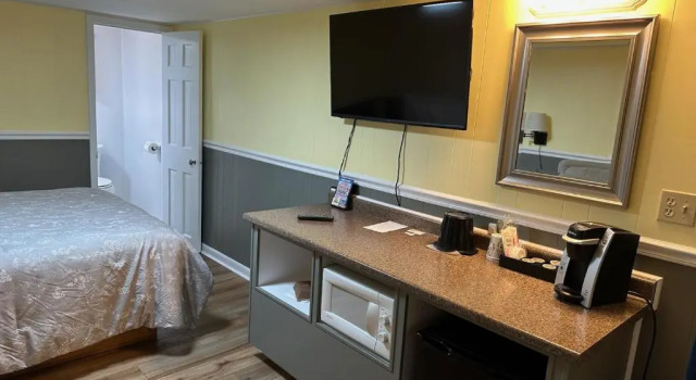 Двухместный номер Standard Sunset Motel at Armands Gardens