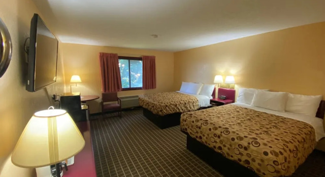 Четырёхместный номер Standard Americas Stay Inn Stewartville