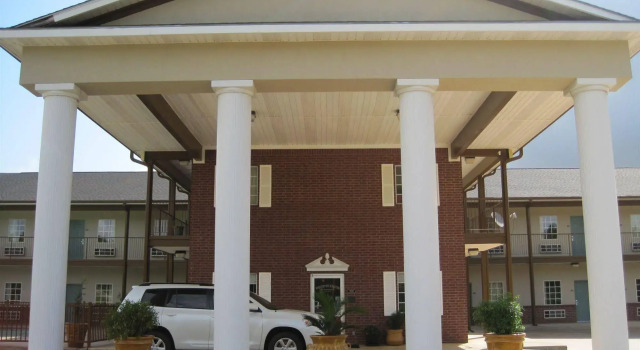 Weston Inn & Suites