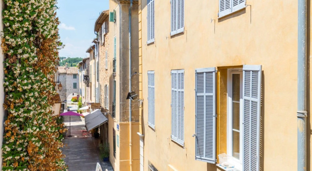 Valbonne Flat, Забронировать Отель Вальбон Софиа-Антиполис