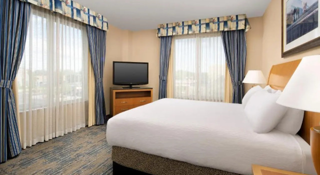 Люкс Hilton Garden Inn Yakima Downtown