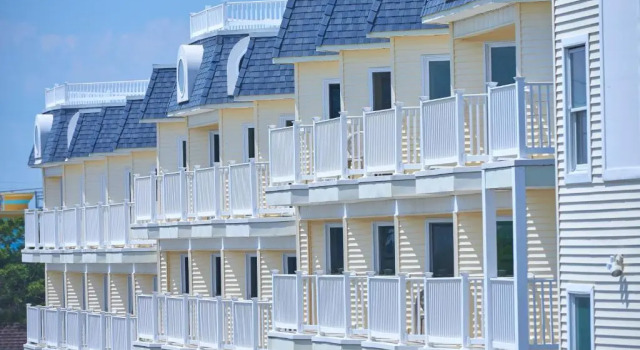 Двухместный номер Standard с балконом Drifting Sands Oceanfront Hotel