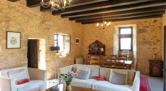 Maison Linol, Rezerwuj Dom wakacyjny Domki letniskowe w Dodogne Valley, Domek