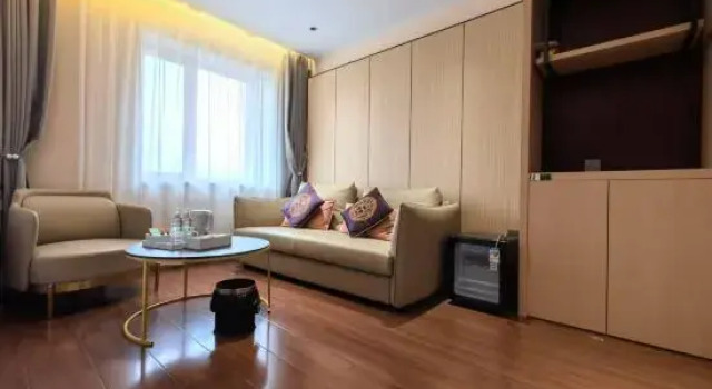 Люкс Deluxe Lijing Business Hotel (Shengli Street)