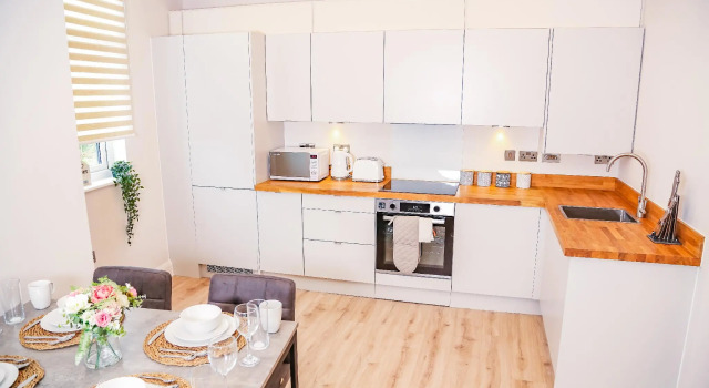 Апартаменты Shrewsbury apartments by BEVOLVE - Free Parking