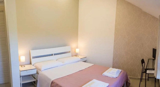 Villa Ulivi B&B, Book Bed and Breakfast Hoteller i Salerno med parkering, Parkering