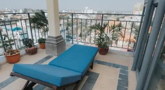 Hai Liang Ming Zhu Hotel, Buchen Sie Hotel Chamkar Mon 