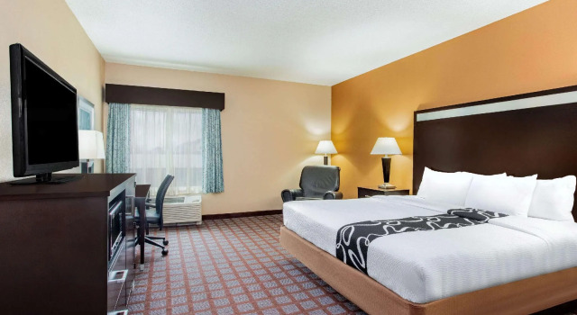 Двухместный номер Standard Spark by Hilton Plainfield Indianapolis Airport