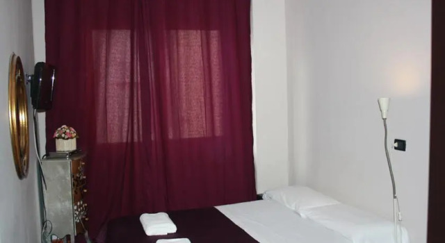 Bocconi's Studio, Book Hotel Navigli Milan